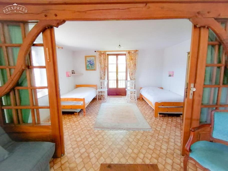 Ferme De Ma Grand-Mere Le Haut-du-Them Εξωτερικό φωτογραφία